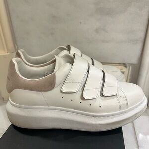 Alexander McQueen Cream and White Sneakers 37 1/2